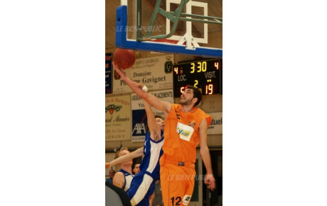 Seniors masculins-1 - NUITS SURVOLE LES DEBATS